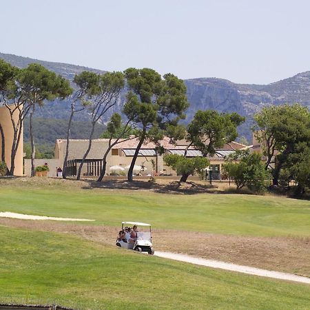 Madame Vacances Residence Provence Country Club Saumane-de-Vaucluse Exterior foto